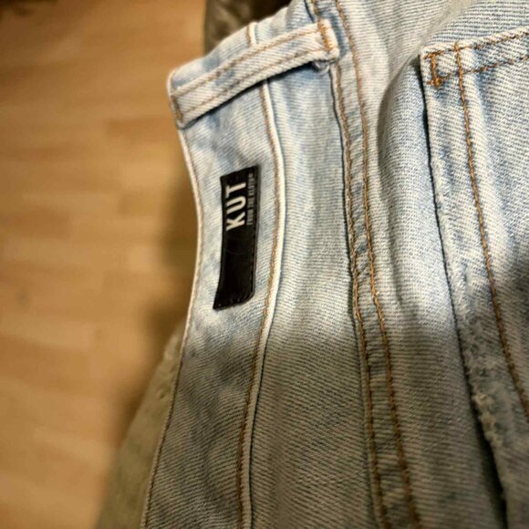 KUT FROM THE CLOTH Jean Shorts Plus SIze - Picture 4 of 5